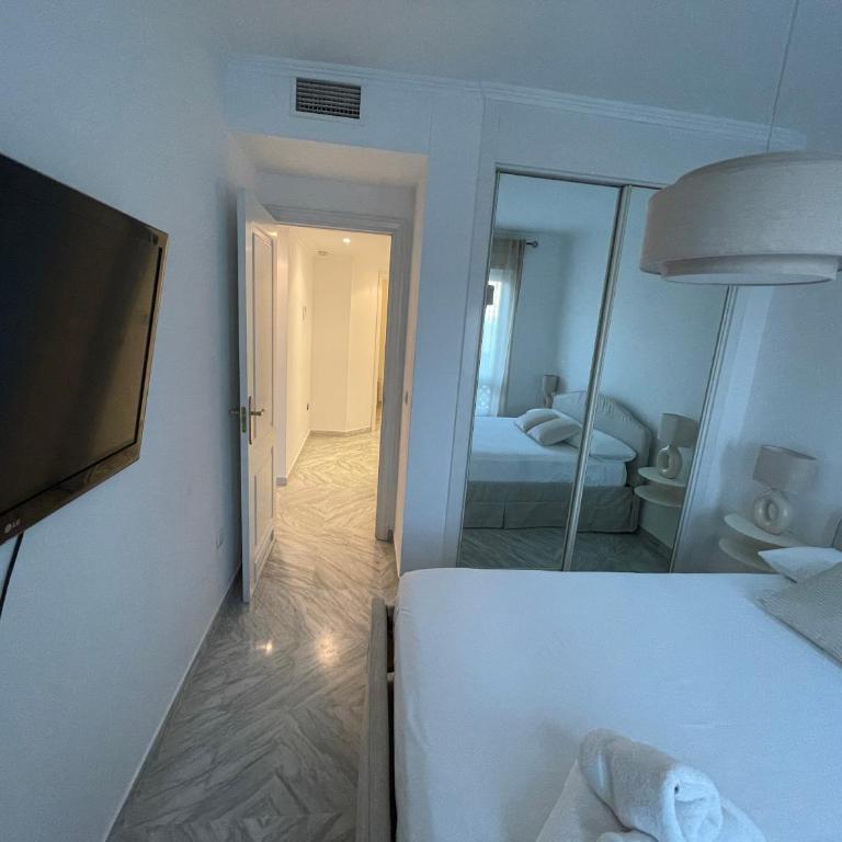 Apartamento en la Urb La Alcazaba Rio Verde - Apartamento - 25