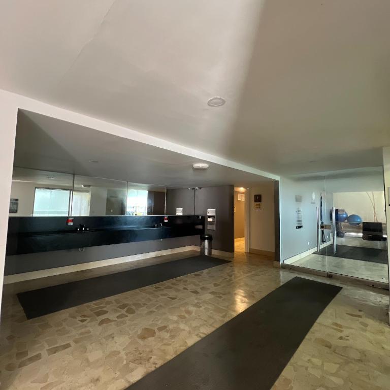Beachfront Paradise 2BR Pools & Direct Beach Access - Apartamento de 2 dormitorios - 69