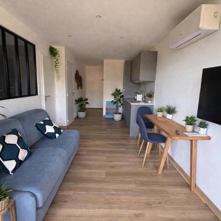 Apartment with Terrace & Garage - Saint-Tropez - Apartment mit 1 Schlafzimmer - 3