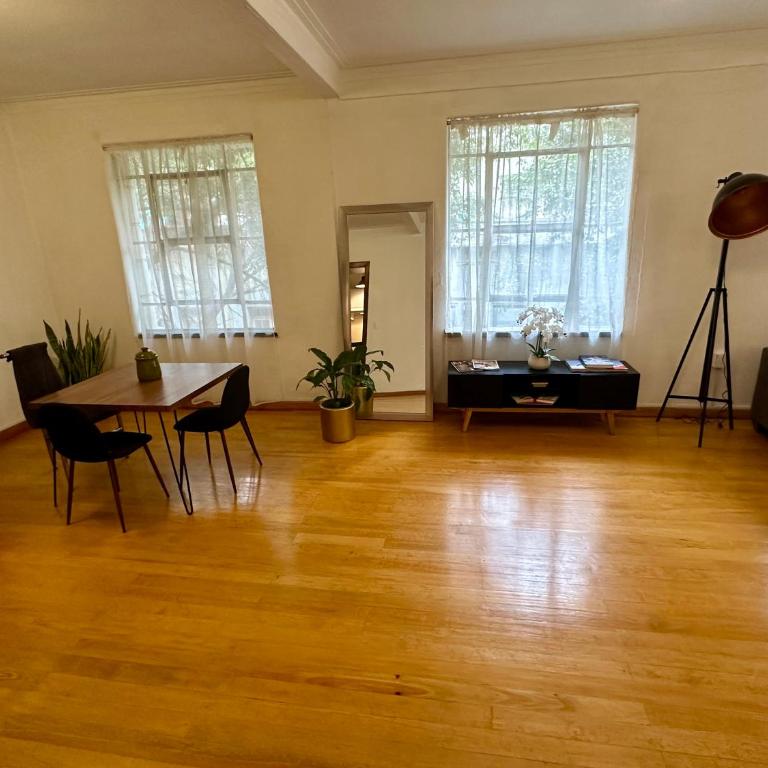 Amplio apartamento en calle peatonal a pasos del Centro Historico - Apartamento de 1 dormitorio - 10