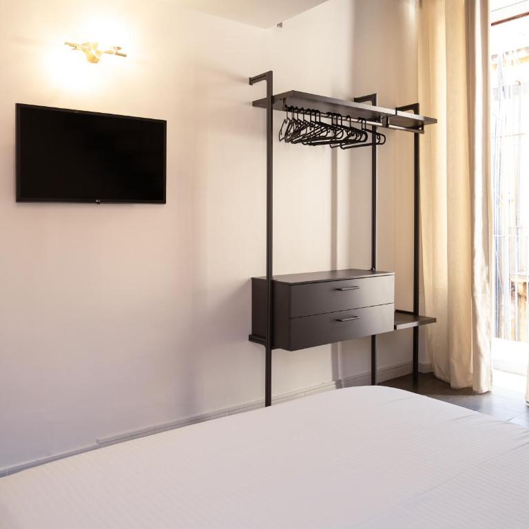 B-home - Two-Bedroom Apartment - 33