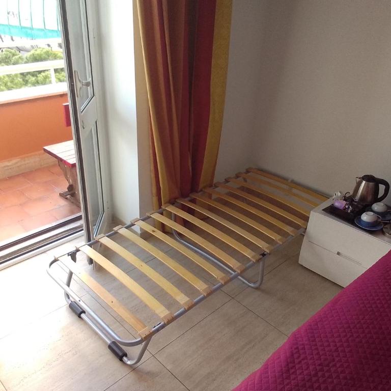 VATICAN GUEST HOUSE ROOMS in Rome - Camera Matrimoniale con Balcone - 5