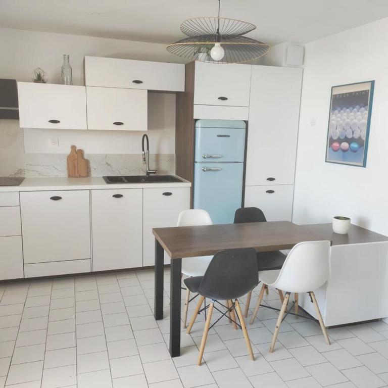 Grand T2 Bis climatisé vue imprenable - Appartement 2 Chambres avec Vue sur le Port - 20
