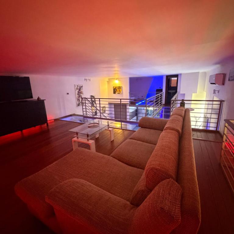 Cuore di Napoli - Appartamento con 2 Camere da Letto - 4