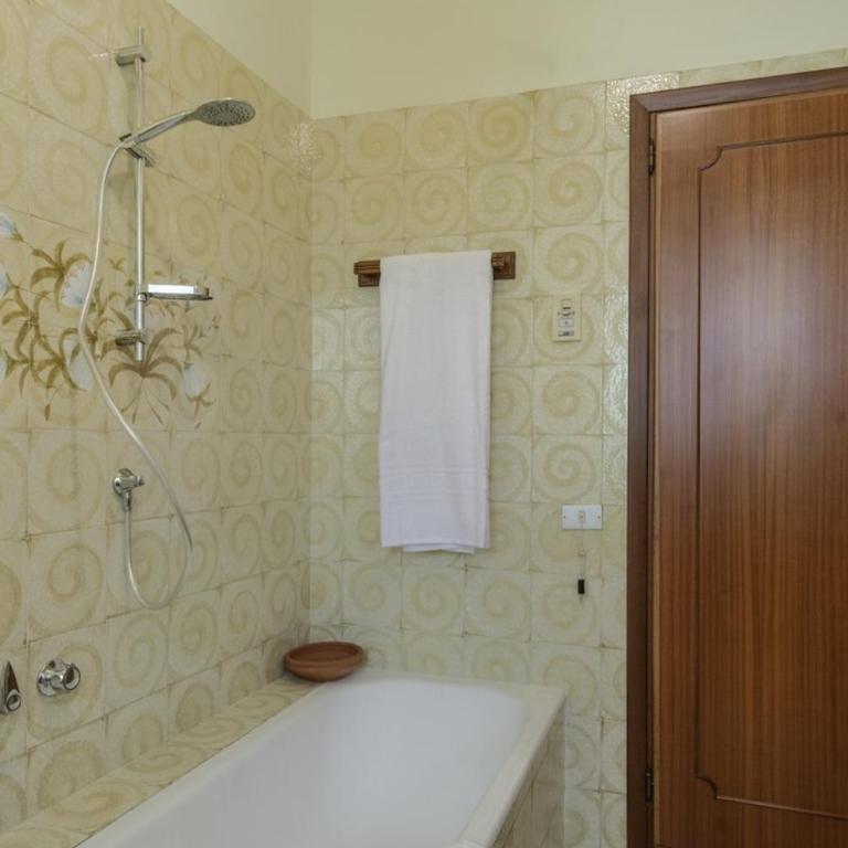 Nice apartment with ac and parking near the spa - Apartment mit 2 Schlafzimmern - 40