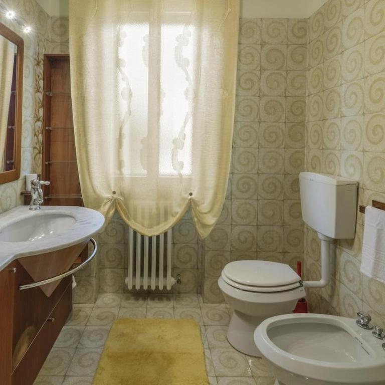 Nice apartment with ac and parking near the spa - Apartment mit 2 Schlafzimmern - 49