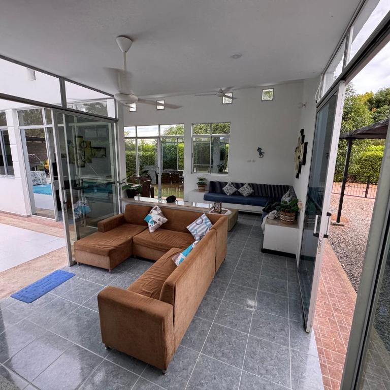 Casa Girardot Cundinamarca - Six-Bedroom House - 5