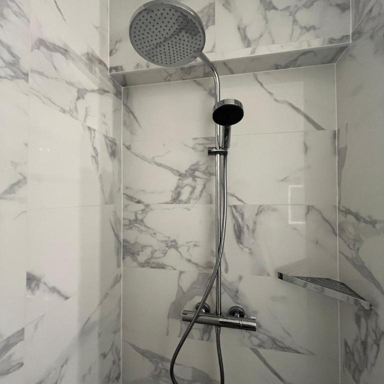 Le Grand Parisien Spaciou - Appartement - 16