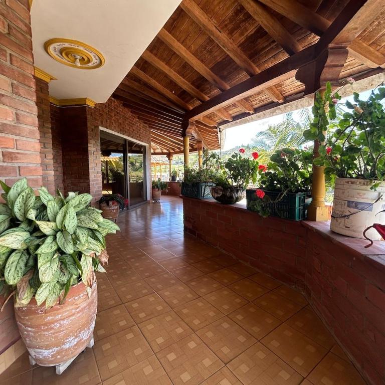 El Peñol caminos del sol with a view of the dam - Villa Deluxe - 2