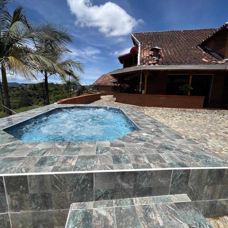 El Peñol caminos del sol with a view of the dam - Villa Deluxe - 24