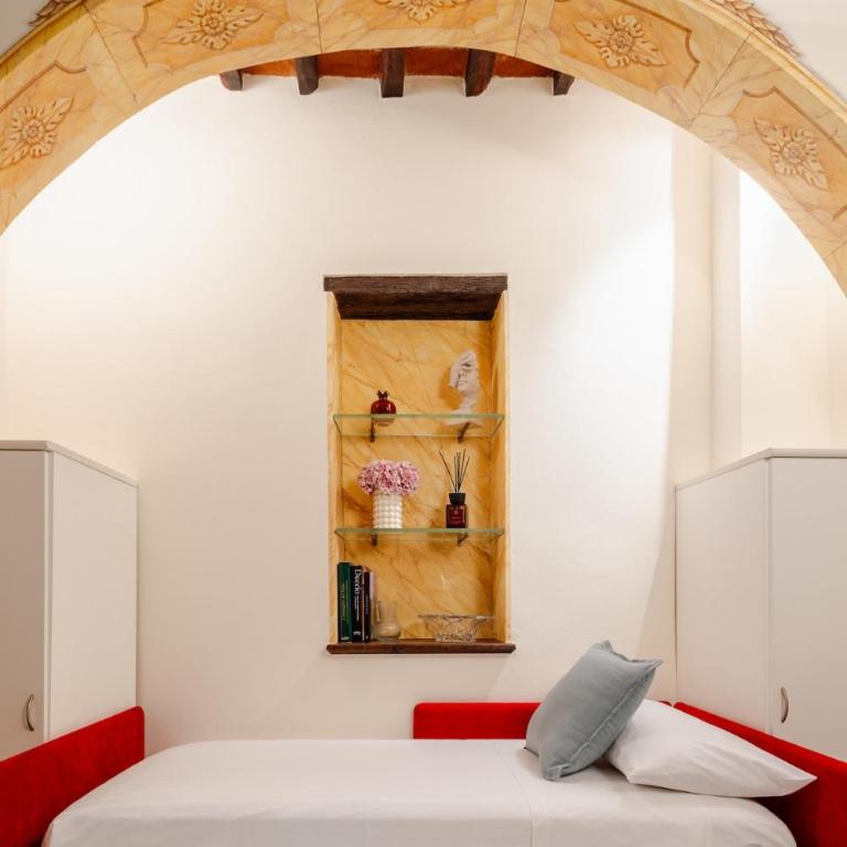 Arezzo Centre, Prestigious Apartment with a View - Appartamento con 2 Camere da Letto e Balcone - 35