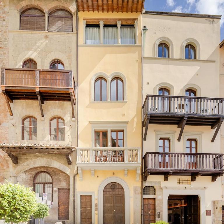 Arezzo Centre, Prestigious Apartment with a View - Appartamento con 2 Camere da Letto e Balcone - 71