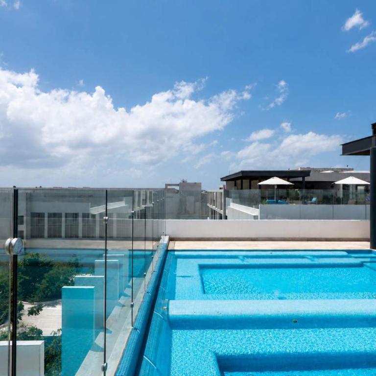 Stylish Condo w Roof Pool & Jacuzzi in Prime Playa - Apartment - 5