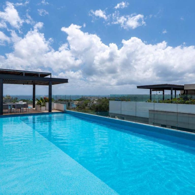 Stylish Condo w Roof Pool & Jacuzzi in Prime Playa - Apartment - 7