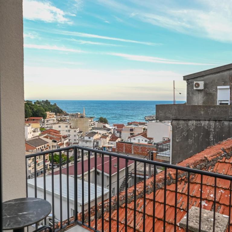 Hana boutique apartments - Apartman s 1 Spavaćom Sobom, Balkonom i Pogledom na More - 9