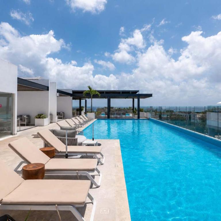 Stylish Condo w Roof Pool & Jacuzzi in Prime Playa - Apartment - 8