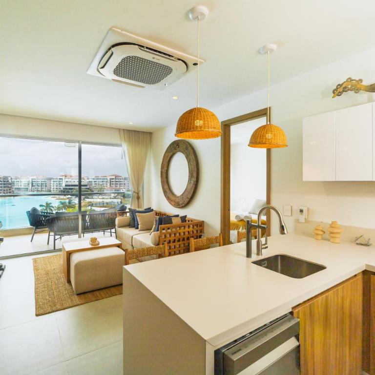 Lagoon View for 8 Guests - Two-Bedroom Apartment - 5