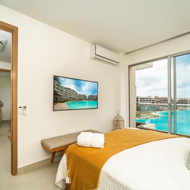 Lagoon View for 8 Guests - Two-Bedroom Apartment - 1