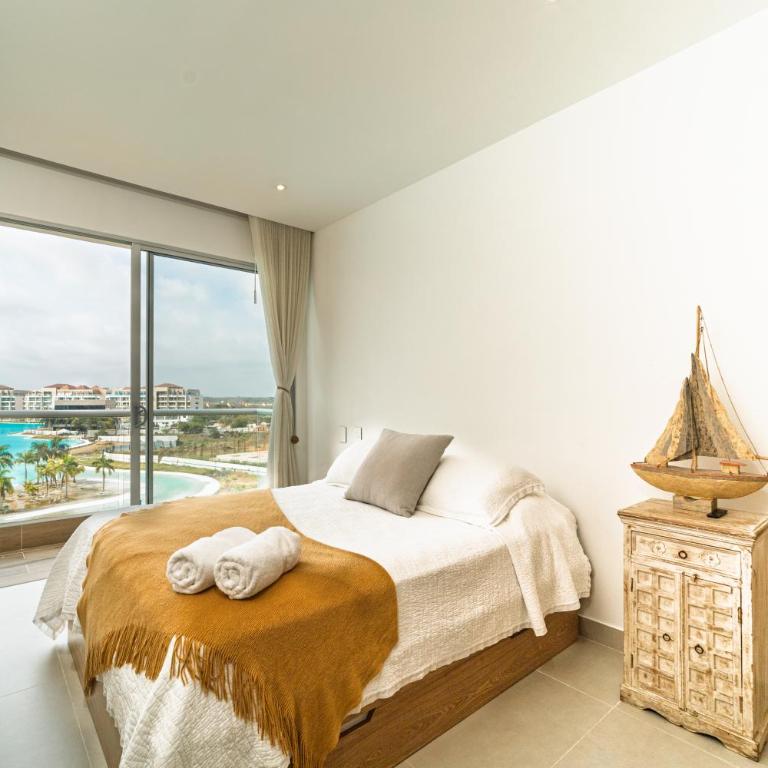 Lagoon View for 8 Guests - Two-Bedroom Apartment - 14