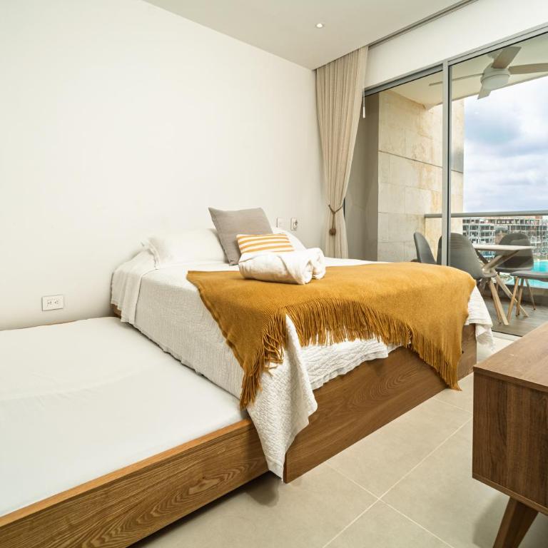 Lagoon View for 8 Guests - Two-Bedroom Apartment - 21
