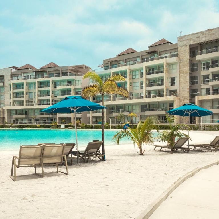 Lagoon View for 8 Guests - Two-Bedroom Apartment - 41