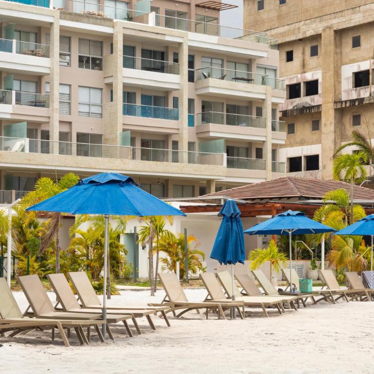 Lagoon View for 8 Guests - Two-Bedroom Apartment - 45