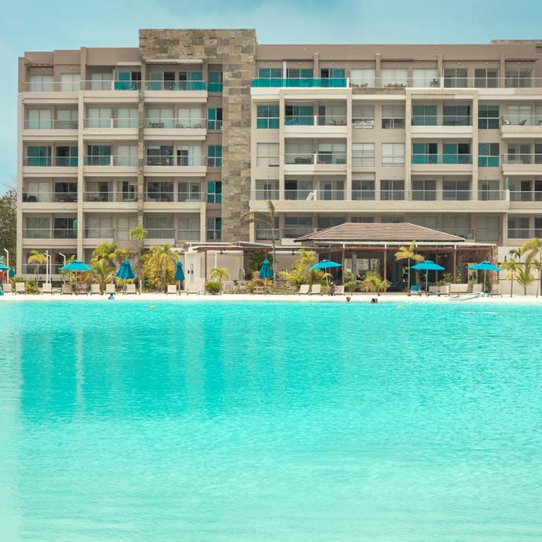 Lagoon View for 8 Guests - Two-Bedroom Apartment - 49