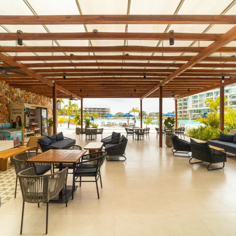 Lagoon View for 8 Guests - Two-Bedroom Apartment - 51
