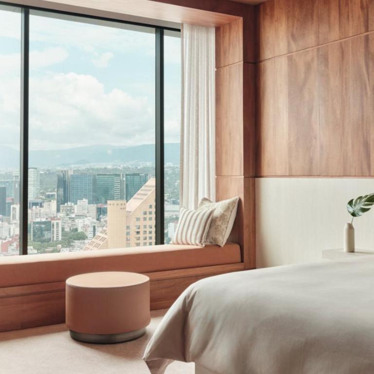 InterContinental Presidente Mexico City Miyana by IHG - Premium King Room with Chapultepec View - 4