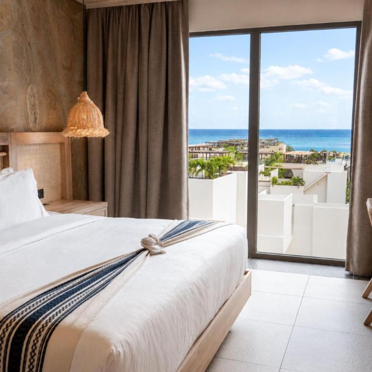 Hotel Indigo Playa del Carmen by IHG - Standard King Room with Ocean View - 2