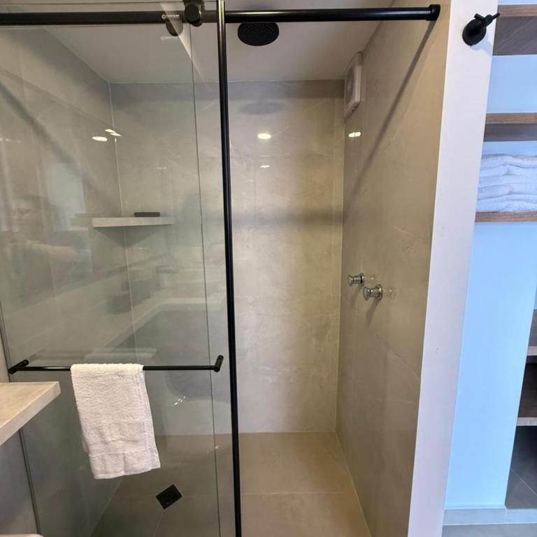 Apto Moderno y Confort en Ubicación Privilegiada - Apartamento de 2 dormitorios - 16