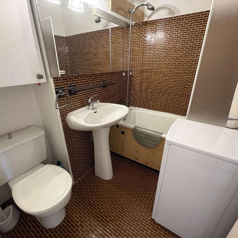 Appartement avec piscine - 6 pers. - FR-1-250-343 - Apartment - 10