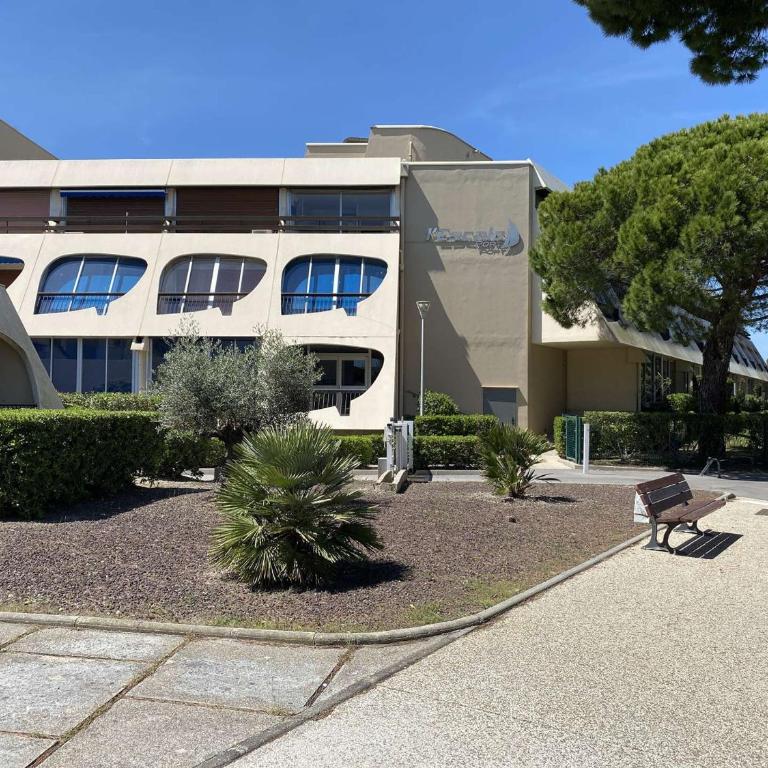 Appartement avec piscine - 6 pers. - FR-1-250-343 - Apartment - 16