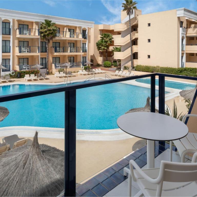 SOL by Meliá Sancti Petri - Suite Sol con vistas a la piscina y cocina - 11