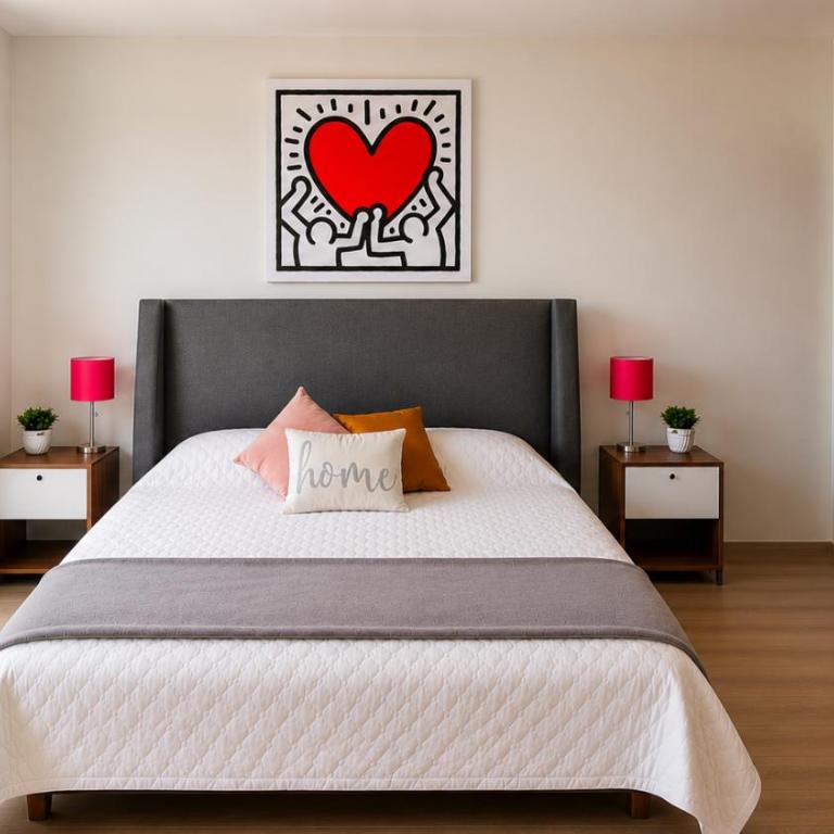 Stylish High-Rise, Pool, HotTubKing Size Bed - Apartamento Deluxe - 2