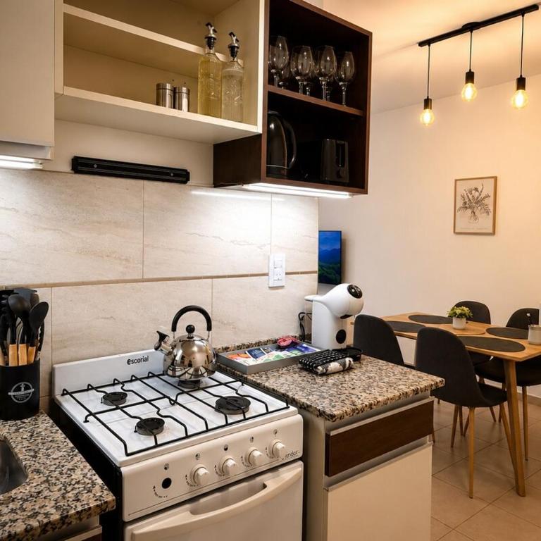 Excelente depto con Cochera en la Peatonal - Apartamento de 2 dormitorios - 11