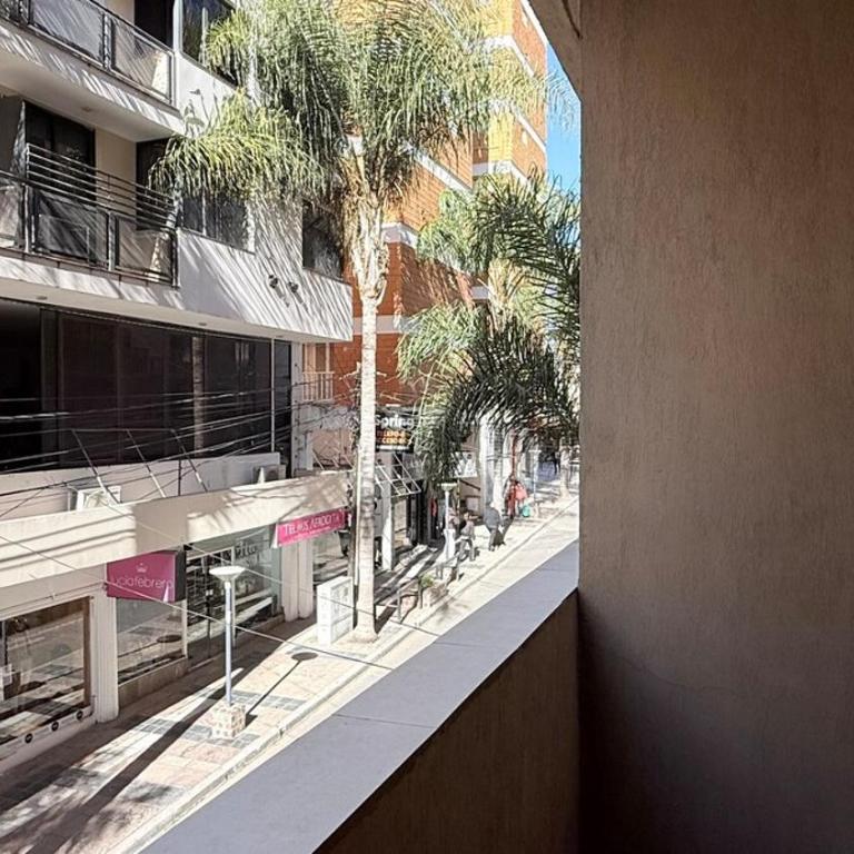 Excelente depto con Cochera en la Peatonal - Apartamento de 2 dormitorios - 15