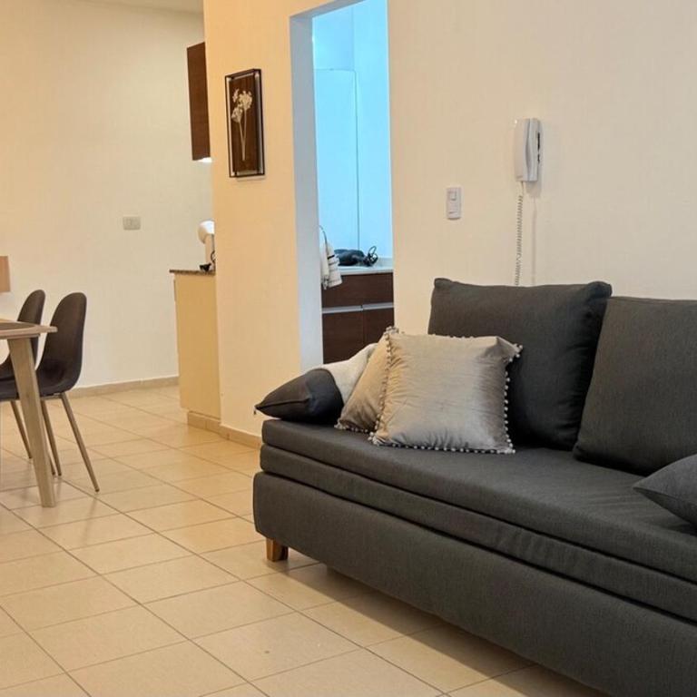 Excelente depto con Cochera en la Peatonal - Apartamento de 2 dormitorios - 16