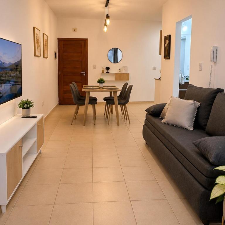 Excelente depto con Cochera en la Peatonal - Apartamento de 2 dormitorios - 23