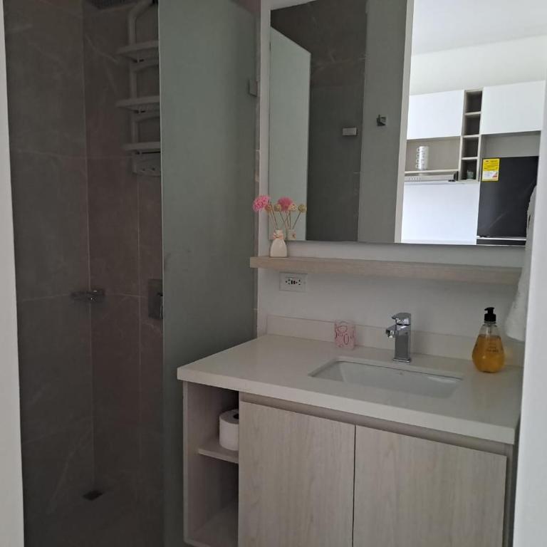 Apartamento espectacular en santa marta frente al Hilton con rooftop de lujo - One-Bedroom Apartment - 17