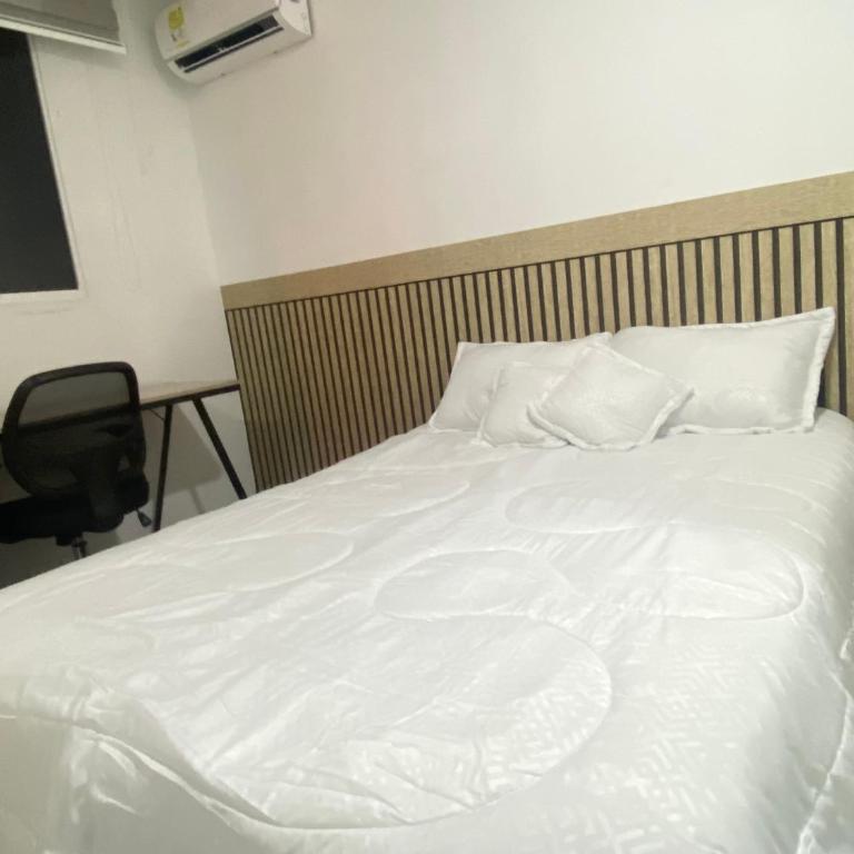 Edificio Sunset 47 Cartagena Apartamento 2707 - Two-Bedroom Apartment - 1
