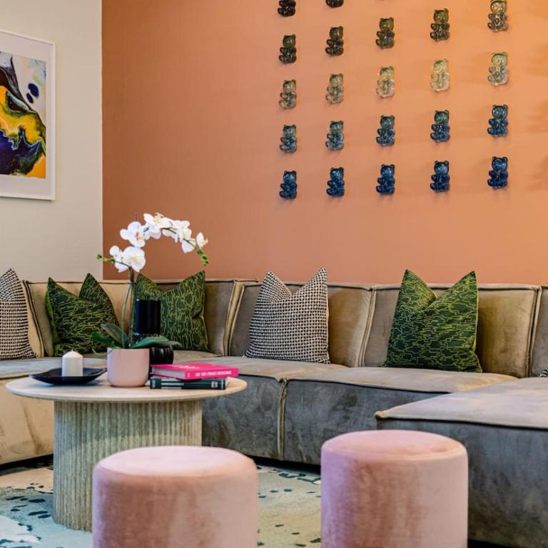 Spacious Condesa Stay, Rooftop Dining, BBQ - Vacation Home - 80