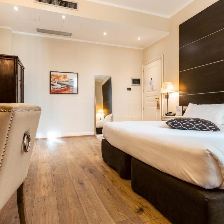 TownHouse 33 Boutique Hotel - Camera Deluxe - 4
