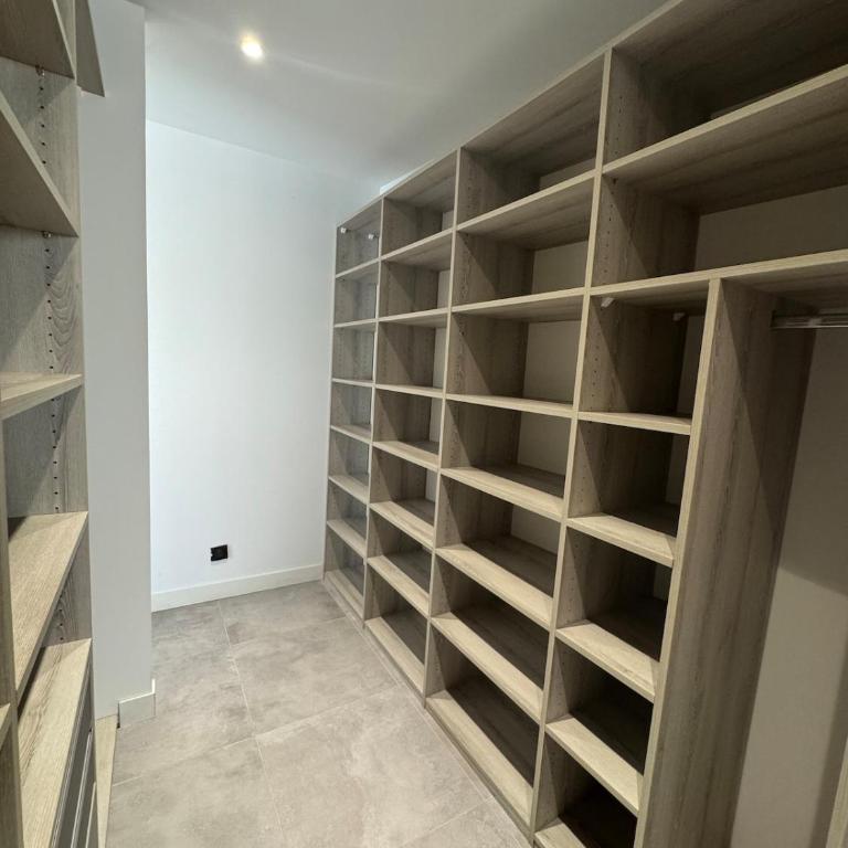 Villa-Metro-Tram-10pe-Pool-Air conditioning-Gym - Villa - 17