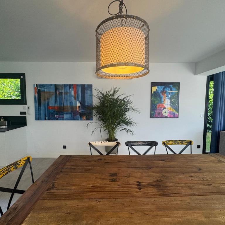 Villa-Metro-Tram-10pe-Pool-Air conditioning-Gym - Villa - 68
