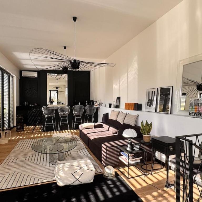 Elegant Duplex with Air Conditioning - Appartement 3 Chambres - 1