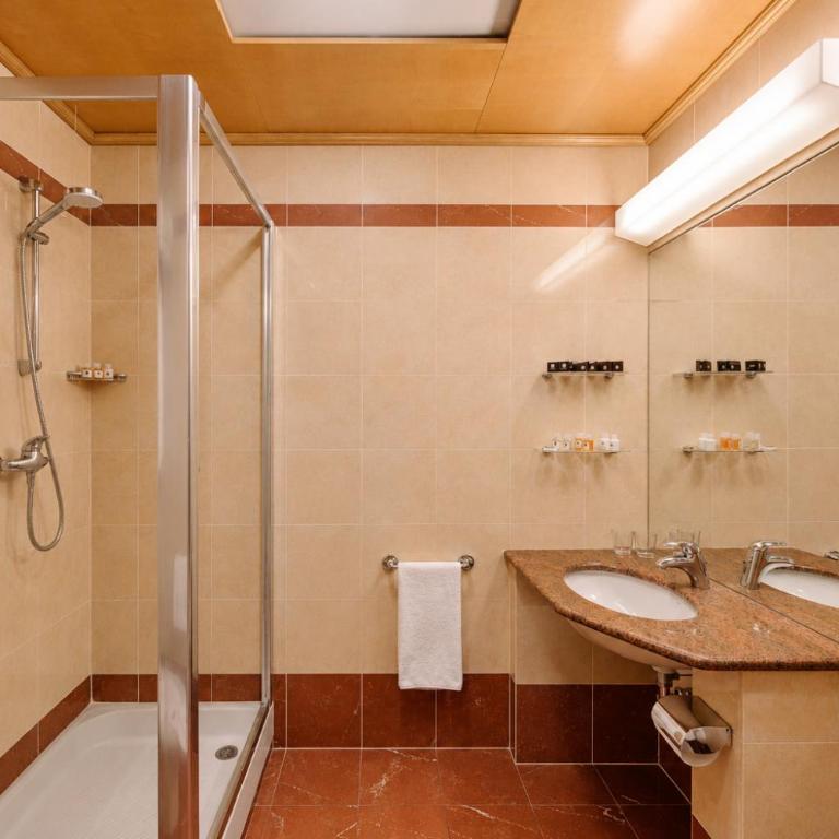 City Life Hotel Poliziano, by R Collection Hotels - Camera Matrimoniale - 4