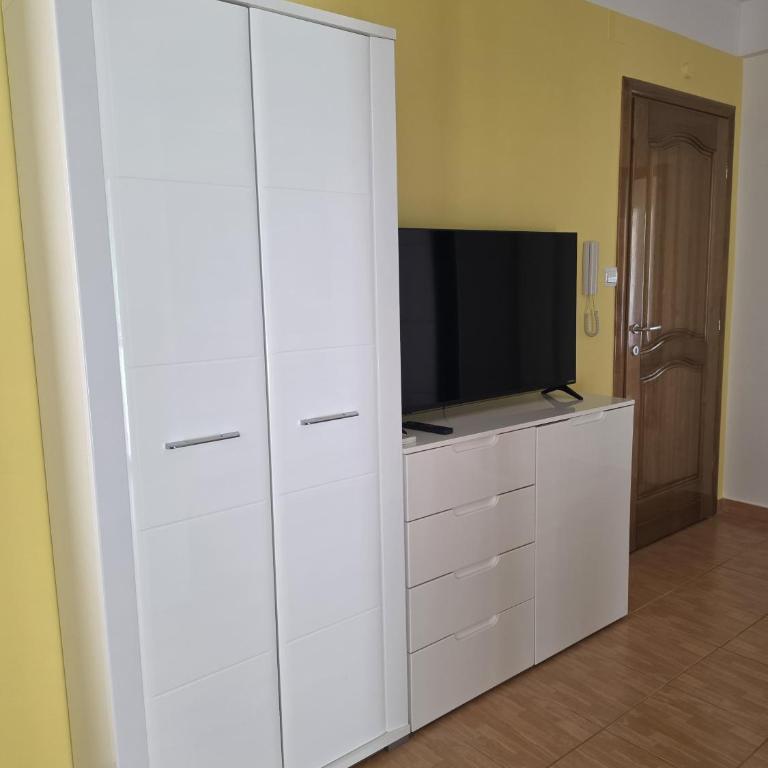 Milly Apartment - One-Bedroom Apartment - 2