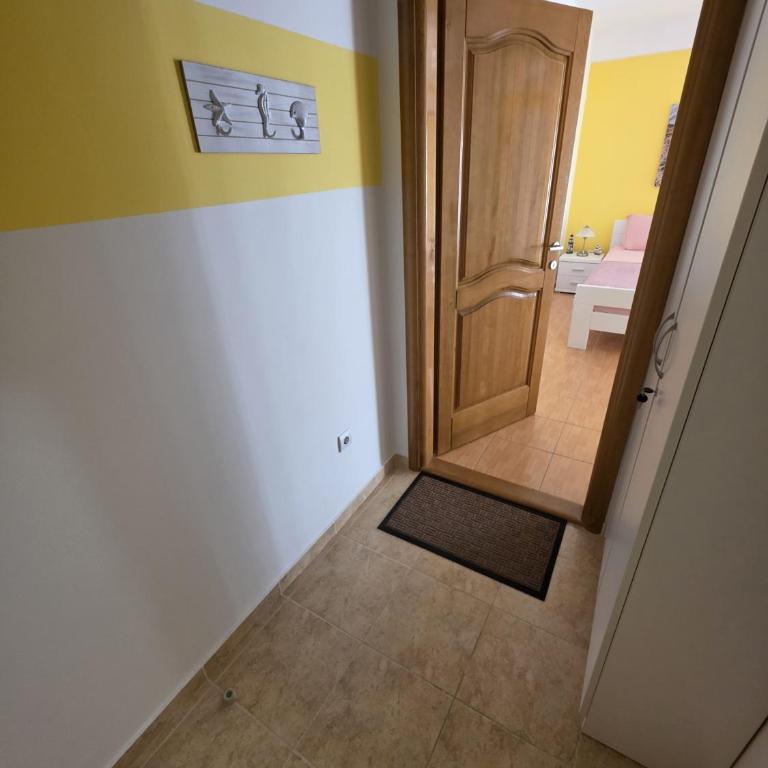 Milly Apartment - One-Bedroom Apartment - 7