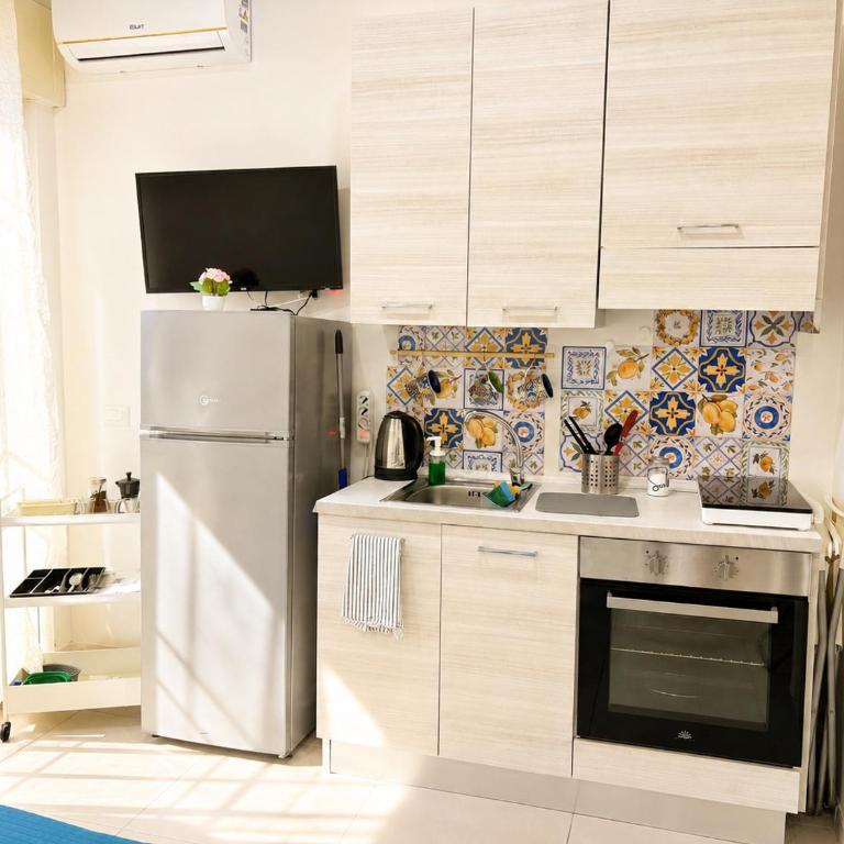 DIEGO HOUSE DUOMO Costa - Camera Tripla con Bagno Privato - 1